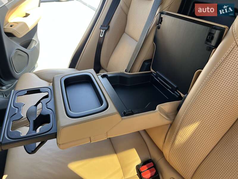 Внедорожник / Кроссовер Volvo XC60 2017 в Киеве фото 15 Внедорожник / Кроссовер Volvo XC60 2017 в Киеве