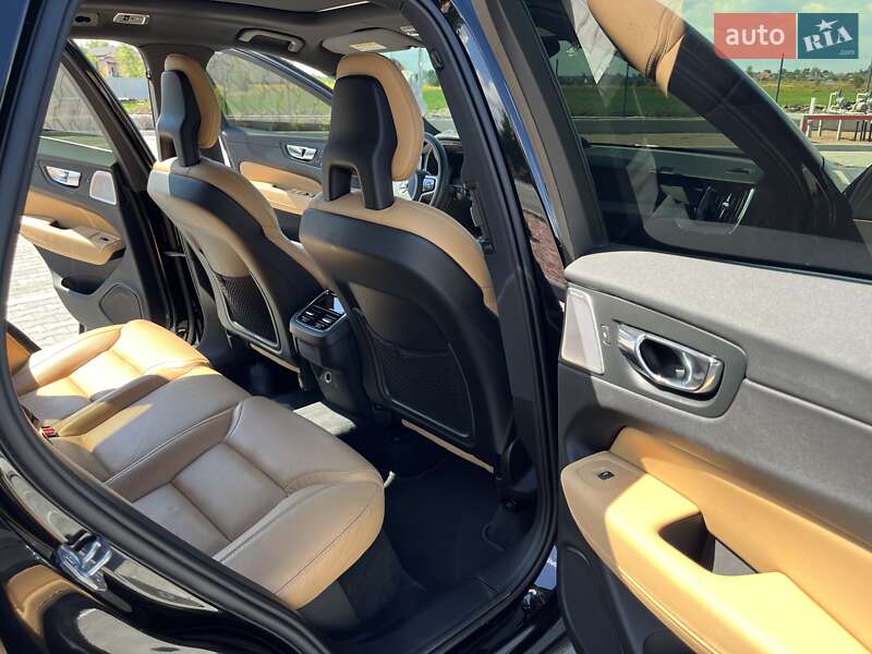 Внедорожник / Кроссовер Volvo XC60 2017 в Киеве фото 18 Внедорожник / Кроссовер Volvo XC60 2017 в Киеве