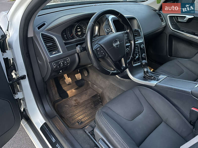 Внедорожник / Кроссовер Volvo XC60 2013 в Мироновке