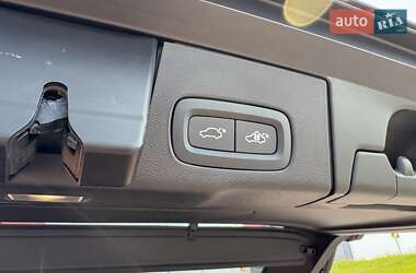 Внедорожник / Кроссовер Volvo XC60 2023 в 