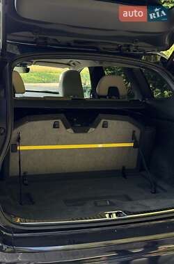 Внедорожник / Кроссовер Volvo XC60 2015 в 
