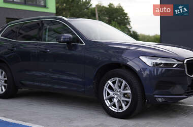 Внедорожник / Кроссовер Volvo XC60 2017 в 