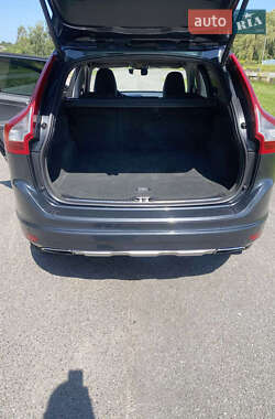 Внедорожник / Кроссовер Volvo XC60 2014 в 