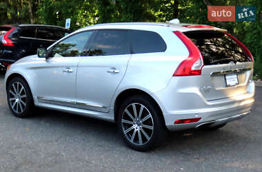 Внедорожник / Кроссовер Volvo XC60 2017 в 