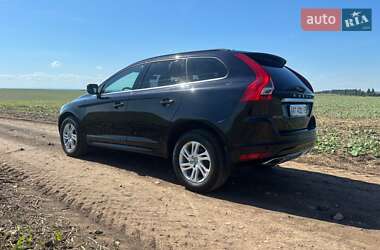 Внедорожник / Кроссовер Volvo XC60 2015 в 