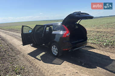 Внедорожник / Кроссовер Volvo XC60 2015 в 