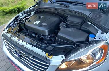 Внедорожник / Кроссовер Volvo XC60 2015 в 