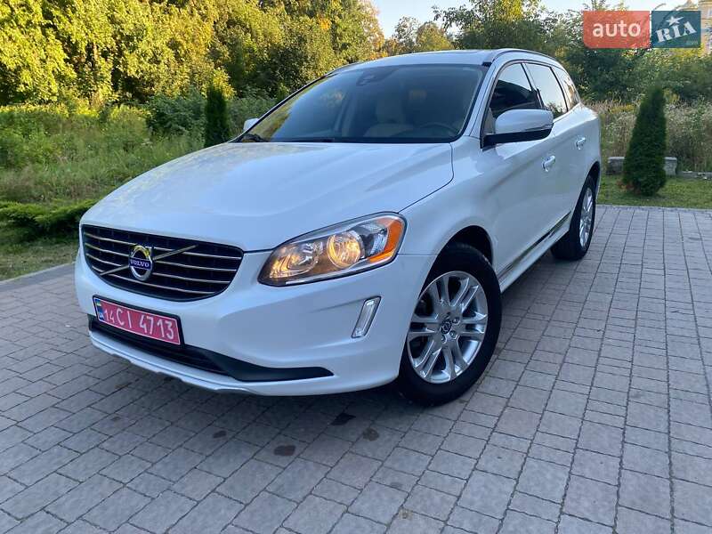 Внедорожник / Кроссовер Volvo XC60 2015 в 