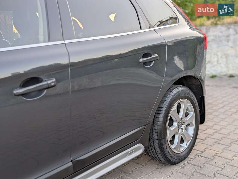 Внедорожник / Кроссовер Volvo XC60 2010 в Ивано-Франковске фото 12 Внедорожник / Кроссовер Volvo XC60 2010 в Ивано-Франковске