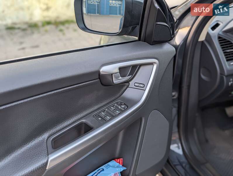 Внедорожник / Кроссовер Volvo XC60 2010 в Ивано-Франковске фото 47 Внедорожник / Кроссовер Volvo XC60 2010 в Ивано-Франковске