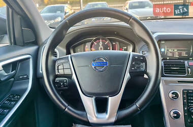 Внедорожник / Кроссовер Volvo XC60 2016 в 