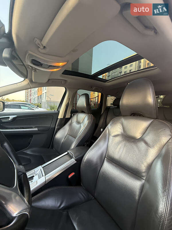 Внедорожник / Кроссовер Volvo XC60 2011 в Ровно