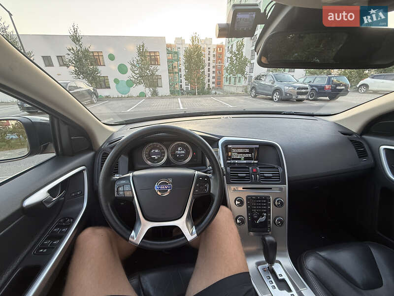 Внедорожник / Кроссовер Volvo XC60 2011 в Ровно