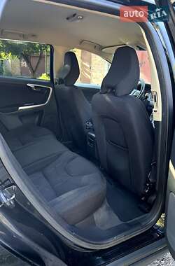 Внедорожник / Кроссовер Volvo XC60 2011 в 