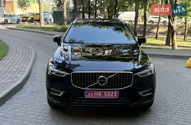 Внедорожник / Кроссовер Volvo XC60 2021 в 