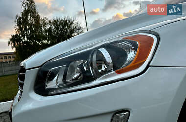 Внедорожник / Кроссовер Volvo XC60 2015 в 