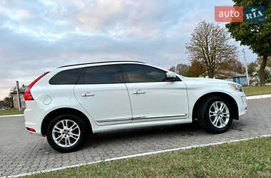Внедорожник / Кроссовер Volvo XC60 2015 в 
