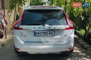 Внедорожник / Кроссовер Volvo XC60 2015 в 
