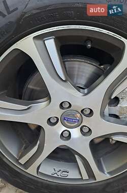 Внедорожник / Кроссовер Volvo XC60 2010 в 
