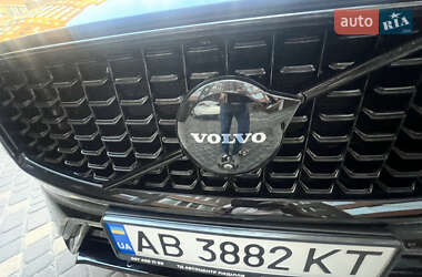 Внедорожник / Кроссовер Volvo XC60 2024 в 