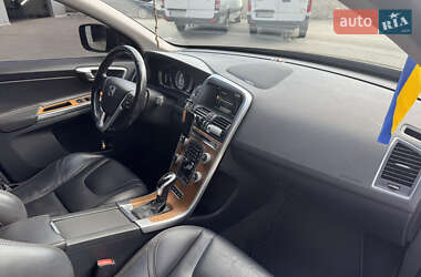 Внедорожник / Кроссовер Volvo XC60 2014 в 