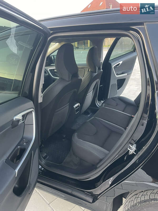 Внедорожник / Кроссовер Volvo XC60 2015 в Трускавце фото 27 Внедорожник / Кроссовер Volvo XC60 2015 в Трускавце