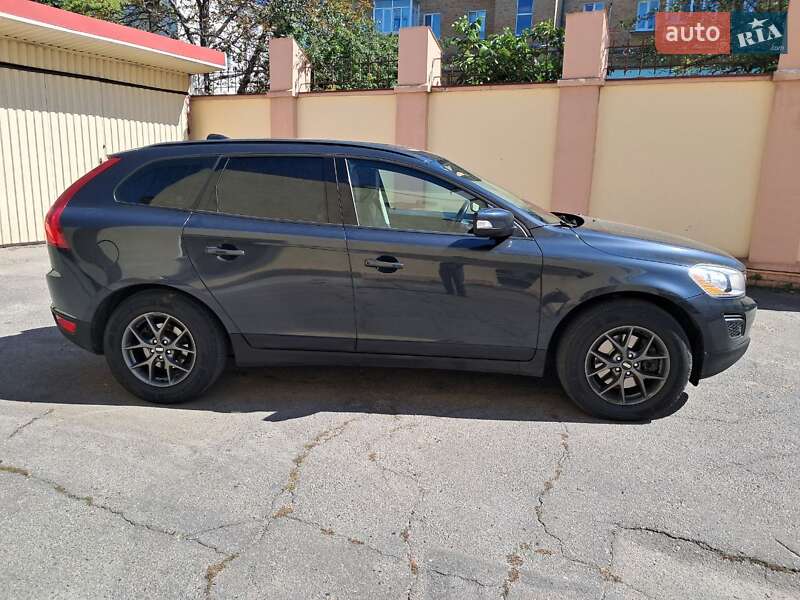 Внедорожник / Кроссовер Volvo XC60 2013 в Полтаве фото 4 Внедорожник / Кроссовер Volvo XC60 2013 в Полтаве