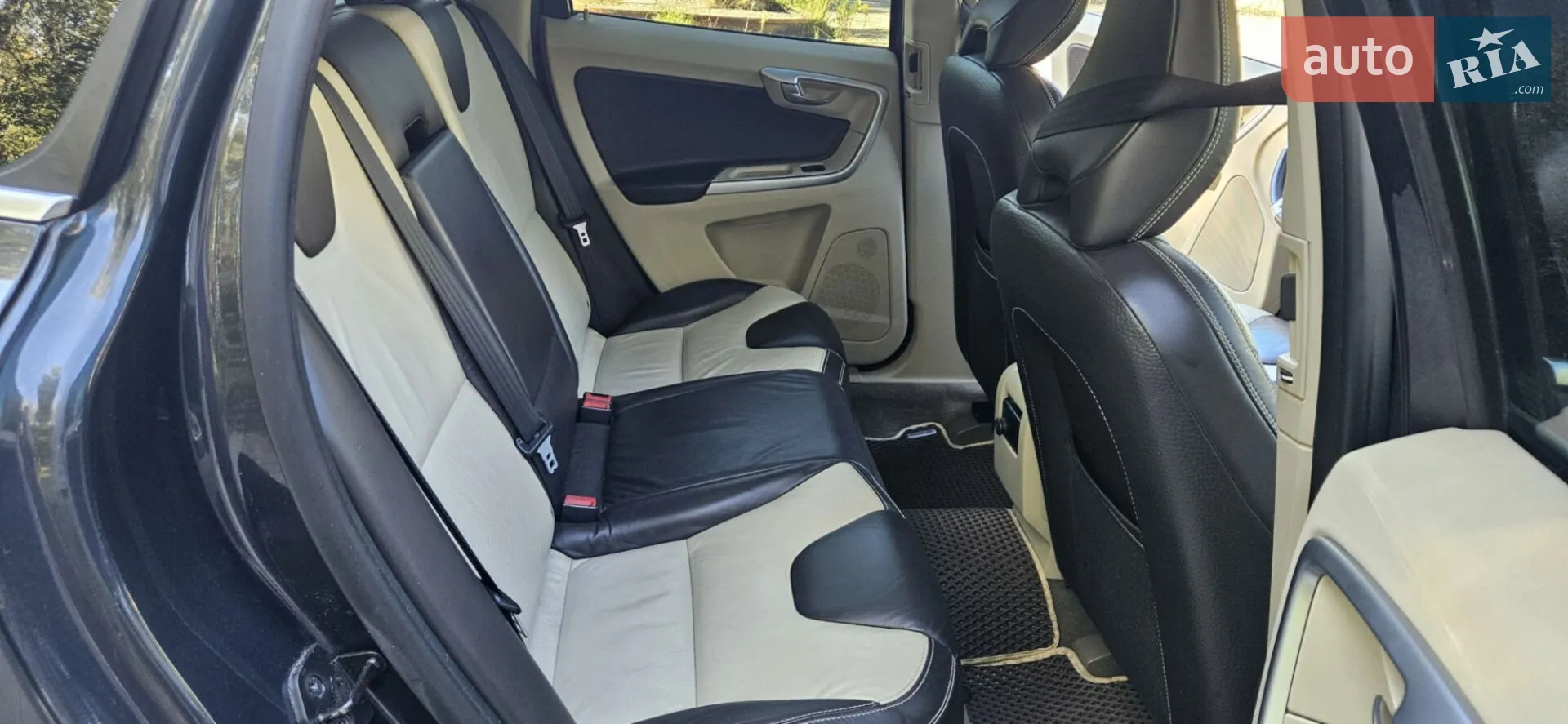 2010 Volvo XC60 - мініатюра 15