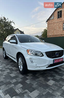 Позашляховик / Кросовер Volvo XC60 2015 в Львові