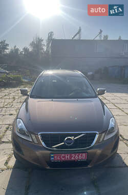 Внедорожник / Кроссовер Volvo XC60 2012 в 