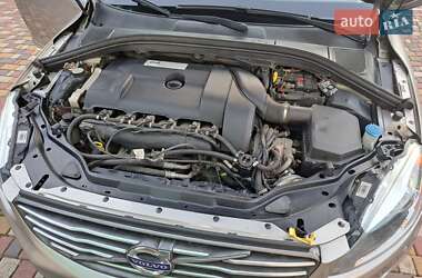 Внедорожник / Кроссовер Volvo XC60 2015 в 