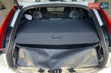 Внедорожник / Кроссовер Volvo XC60 2013 в 