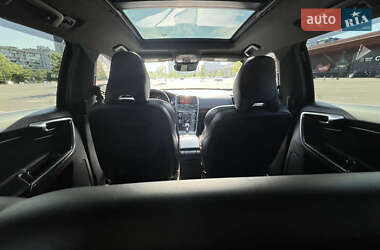 Внедорожник / Кроссовер Volvo XC60 2017 в 