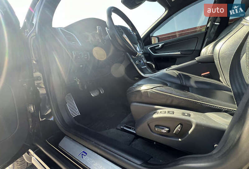 Внедорожник / Кроссовер Volvo XC60 2017 в Киеве фото 23 Внедорожник / Кроссовер Volvo XC60 2017 в Киеве