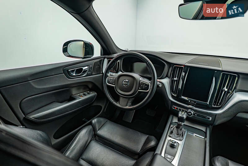 Внедорожник / Кроссовер Volvo XC60 2019 в Киеве фото 12 Внедорожник / Кроссовер Volvo XC60 2019 в Киеве