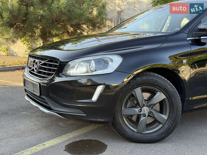 Внедорожник / Кроссовер Volvo XC60 2015 в Ровно