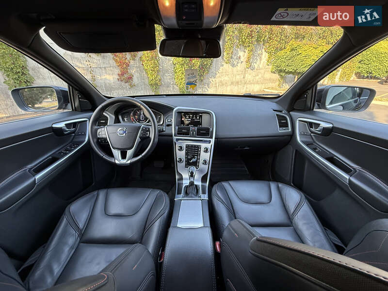 Внедорожник / Кроссовер Volvo XC60 2015 в Ровно