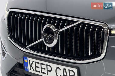 Внедорожник / Кроссовер Volvo XC60 2020 в 