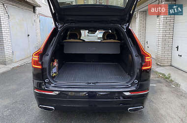 Внедорожник / Кроссовер Volvo XC60 2018 в 
