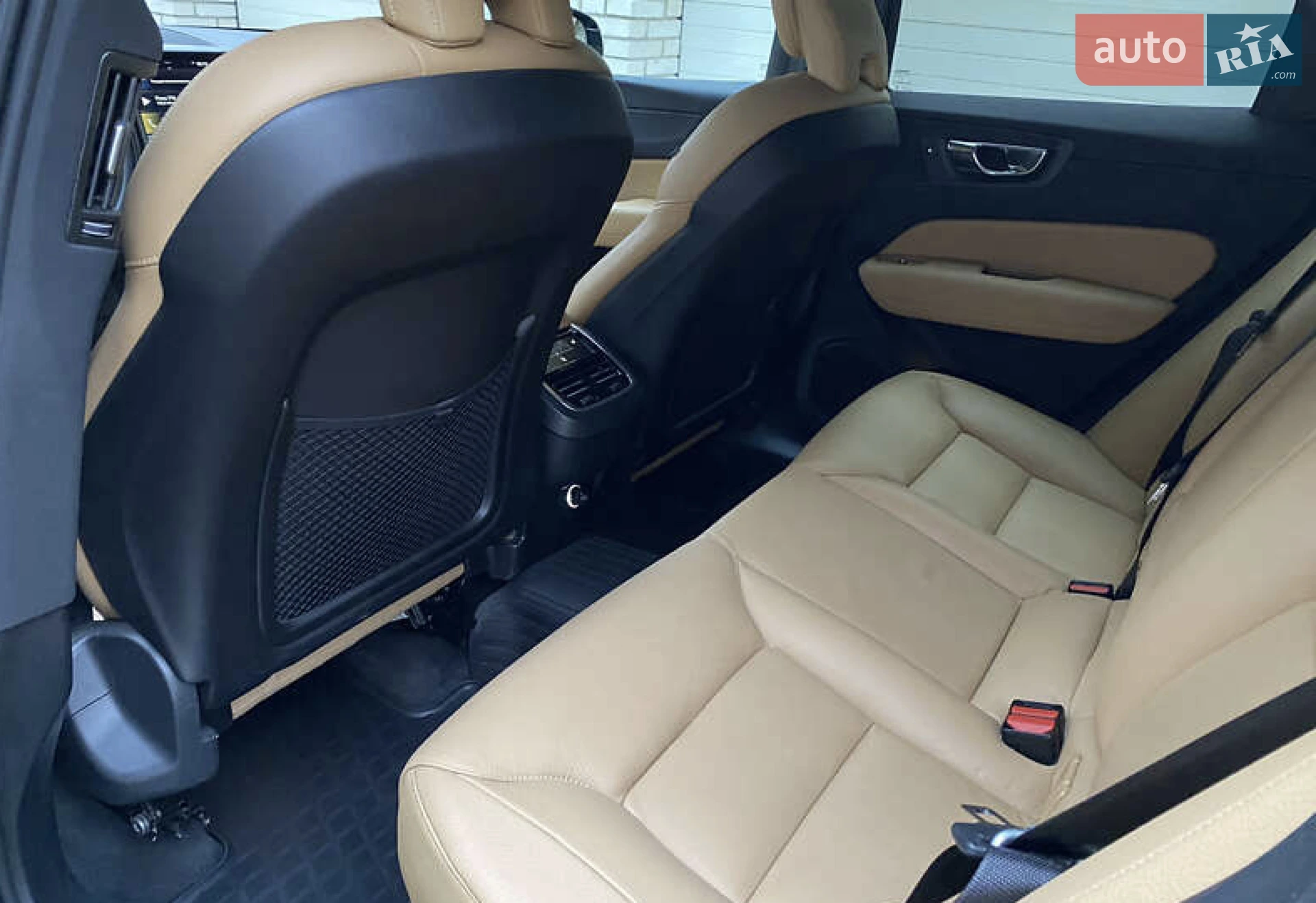 2018 Volvo XC60 - мініатюра 12