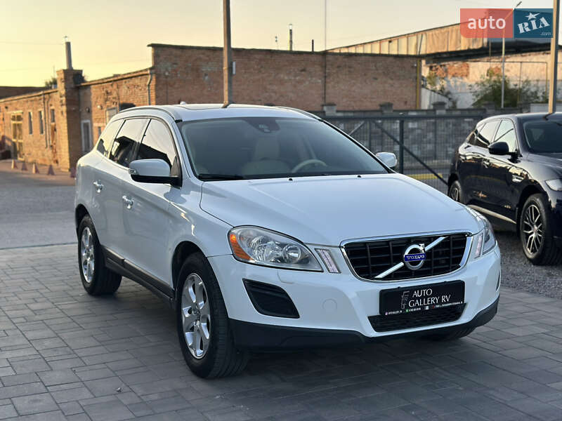 Внедорожник / Кроссовер Volvo XC60 2012 в Ровно