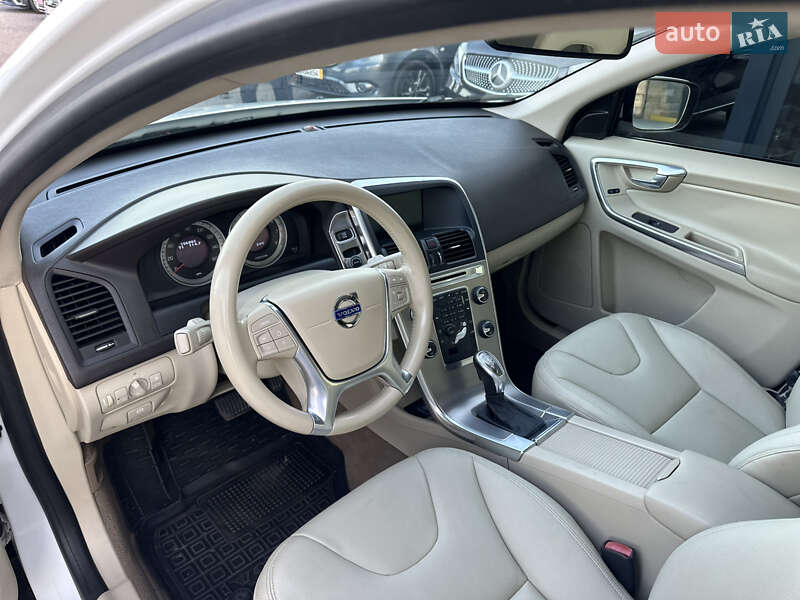 Внедорожник / Кроссовер Volvo XC60 2012 в Ровно