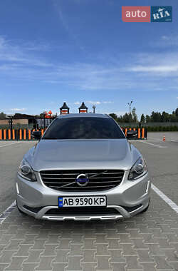 Внедорожник / Кроссовер Volvo XC60 2017 в 