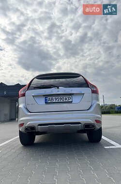 Внедорожник / Кроссовер Volvo XC60 2017 в 