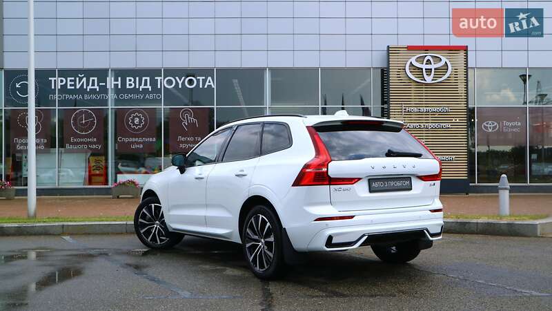 Внедорожник / Кроссовер Volvo XC60 2022 в Киеве
