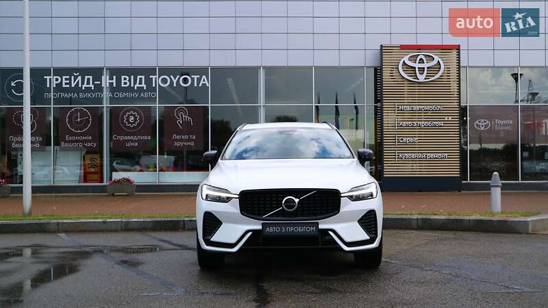 Внедорожник / Кроссовер Volvo XC60 2022 в Киеве