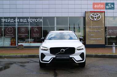 Внедорожник / Кроссовер Volvo XC60 2022 в 
