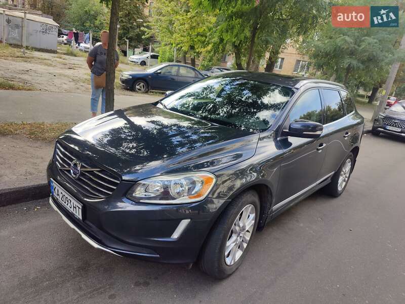 Внедорожник / Кроссовер Volvo XC60 2014 в 