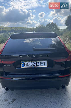 Внедорожник / Кроссовер Volvo XC60 2020 в 
