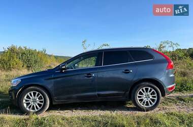 Внедорожник / Кроссовер Volvo XC60 2009 в 